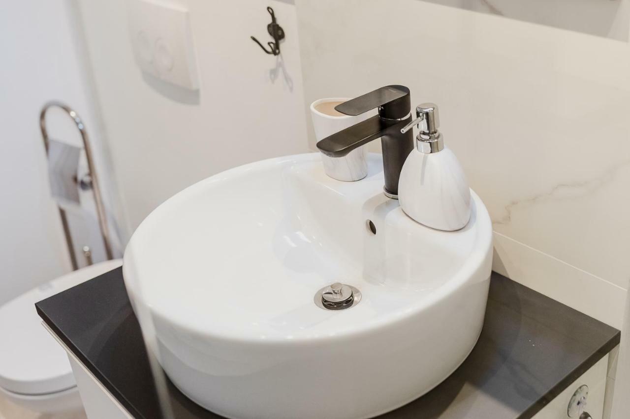 Ultracentral Apartment Cluj Napoca Bagian luar foto